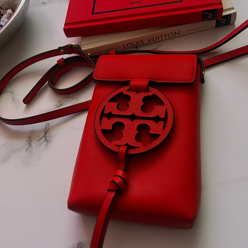 NWOT Tory Burch Vibrant Red Crossbody Bag - Picture 3 of 5